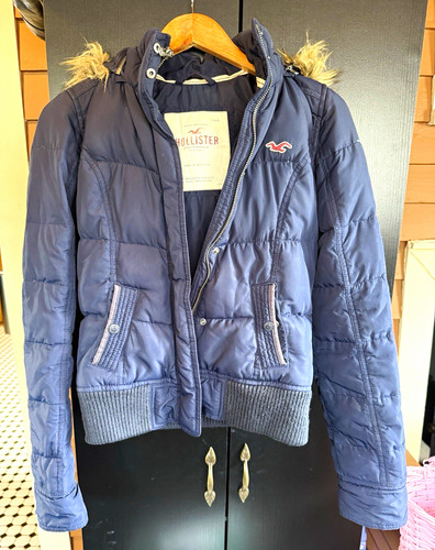 Hollister women blue puffer - hollister,