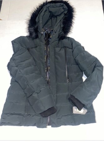 Green guess woman - green, woman’s